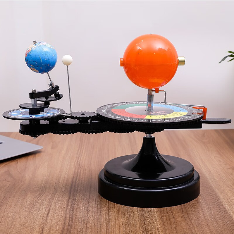 探索宇宙的奧秘 日地月三球儀——中小學地理教學的得力助手